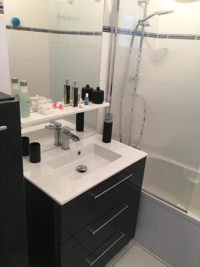 Апартаменти 2 Pieces - Quartier Calme - Parking Gratuit Мец Екстер'єр фото